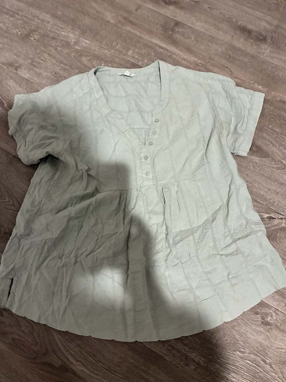 Lucky Brand Henley Blouse Size S Sage Green Short Sleeve Tiered Shirt